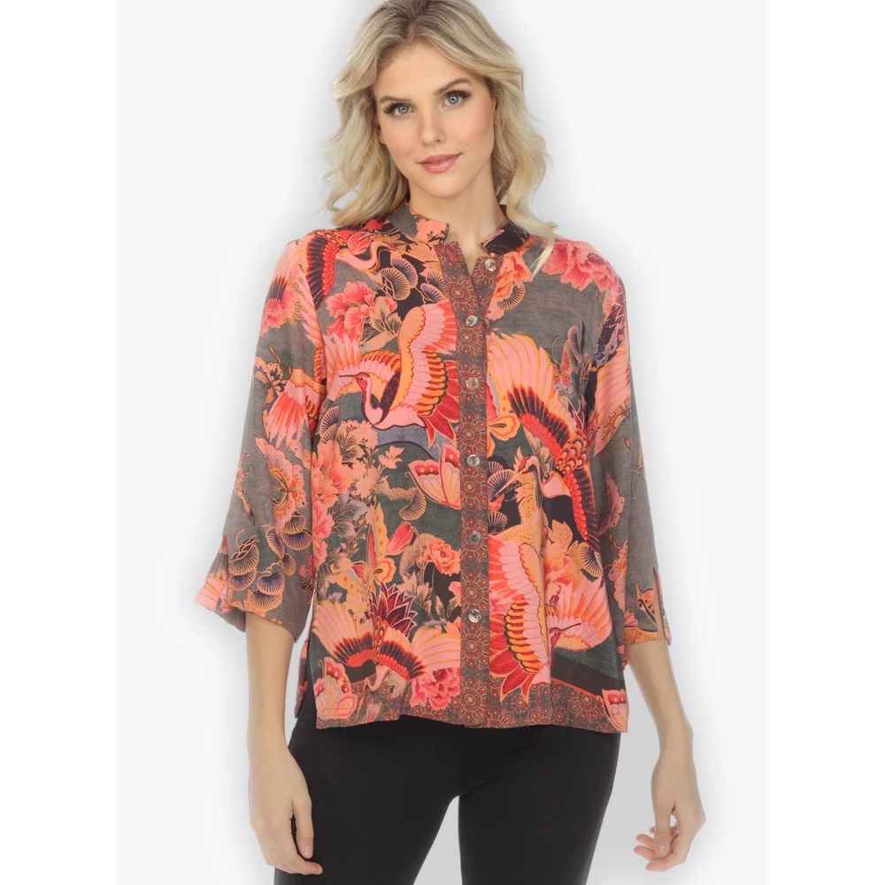 NWOT CITRON Crane Butterfly‎ Silk Blouse
SIZE L
